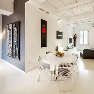 Charming Flat In Centro A , Ferrara Italia